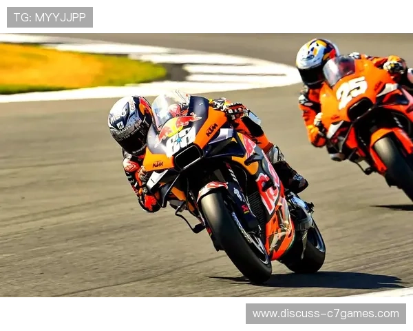 MotoGP赛季精彩回顾 新星崛起与老将争锋 激烈竞争成赛事亮点