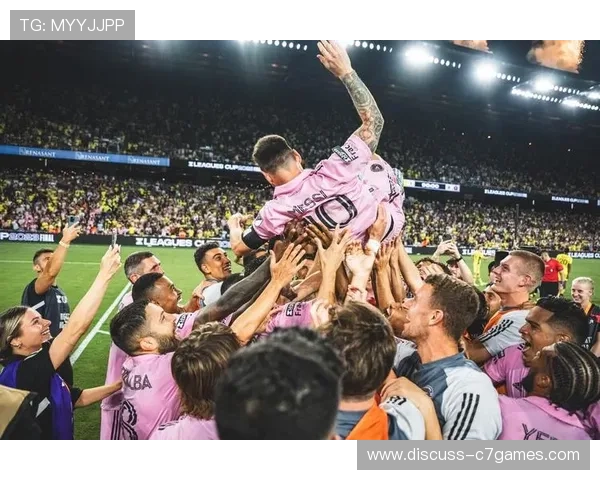 梅西加盟迈阿密国际首秀破门助球队取胜 创历史新篇章