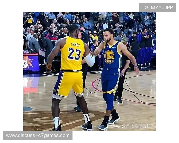 NBA最新动向：詹姆斯重返赛场带领湖人冲击季后赛席位勇士迎接挑战