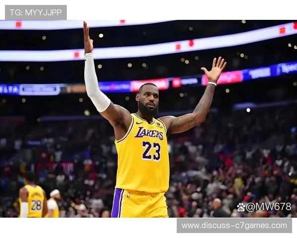 勒布朗詹姆斯带领湖人逆转勇士 赛季关键战役展现超凡领导力