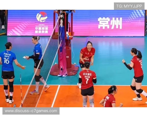 中国女排力克劲敌夺冠 创历史新纪录引球迷热议