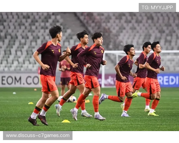 国足最新备战动向曝光 主帅战术调整引球迷热议