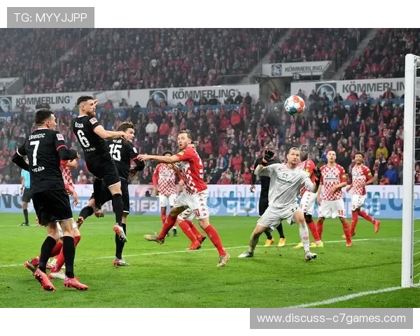 科隆俱乐部在德甲赛季中表现亮眼 以团队合作为核心再创辉煌